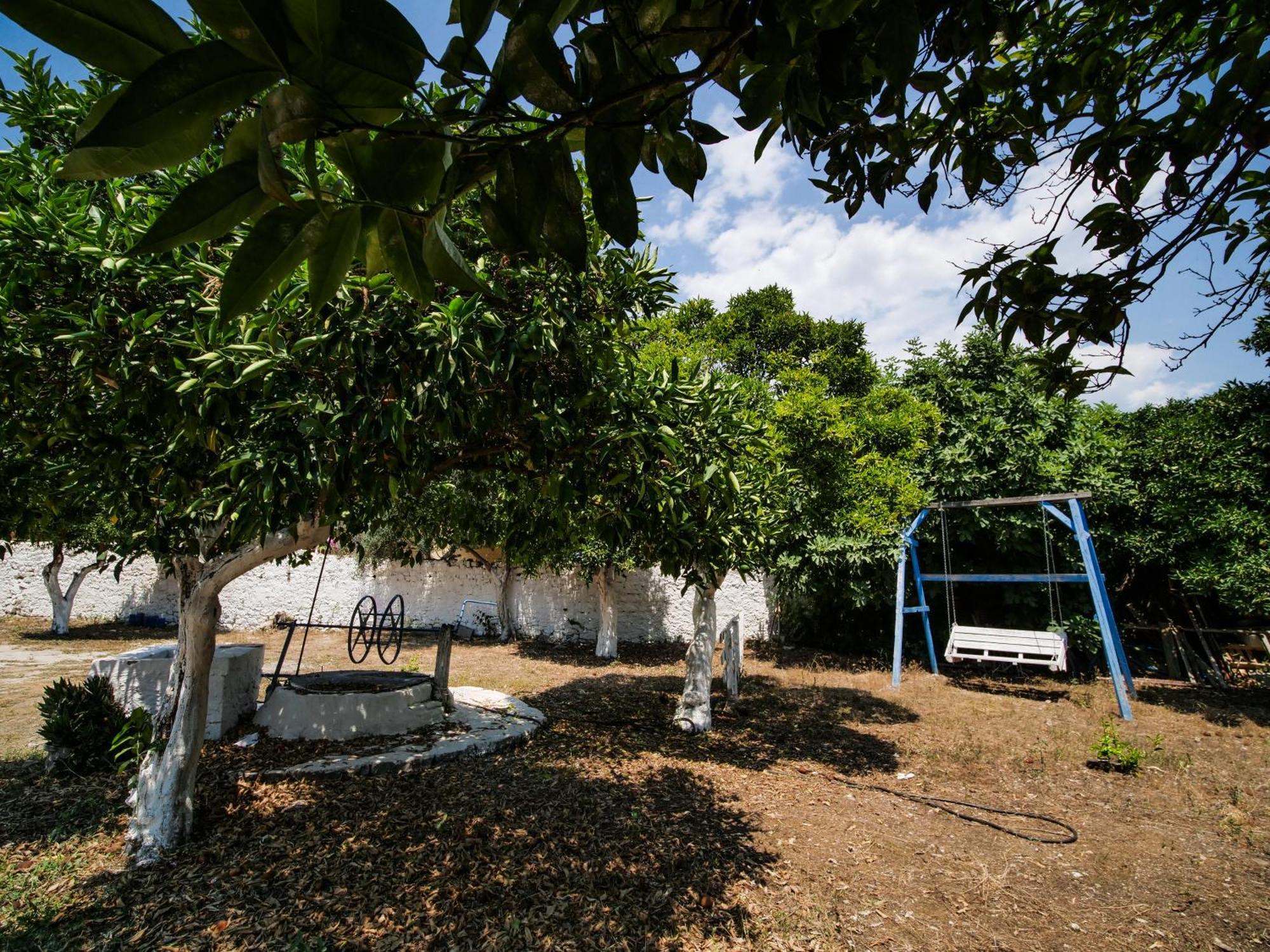 Апарт отель Orchard Retreat Химара Экстерьер фото